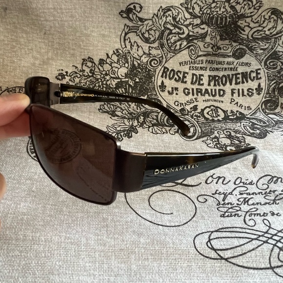 Donna Karan sunglasses - Picture 4 of 8